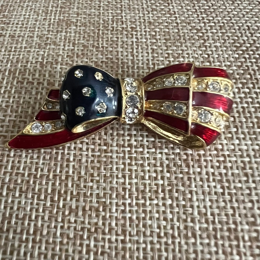 Carolee Vintage American Flag Bow Brooch Red White Blue Rhinestone 2" Americana